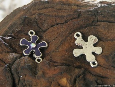 Bloem met epoxy, 23x17mm, paars