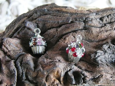 Cupcake met strass, 20x13mm, nikkelkleur