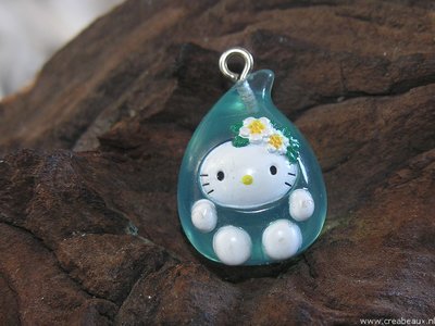 Hello Kitty, blauwe druppel