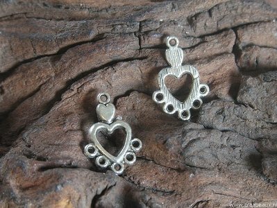 Tussenzetsel hartje met 5 oogjes, 20x13mm, zilverkleur