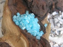 Rocailles buggles 6/0, 4mm, turquoise diamond