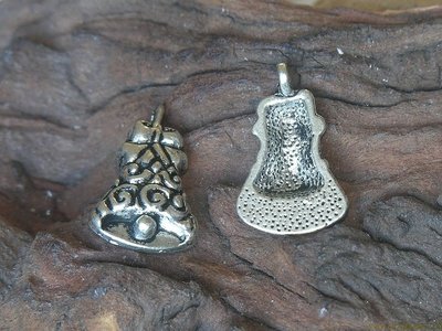 Kerstklok, 24x15mm, zilverkleur