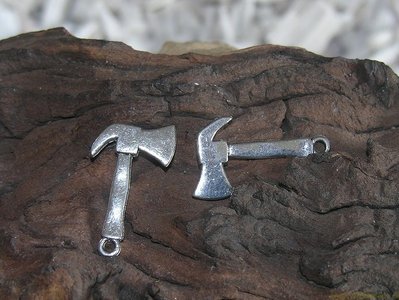 Bijl, 26x10mm, zilverkleur