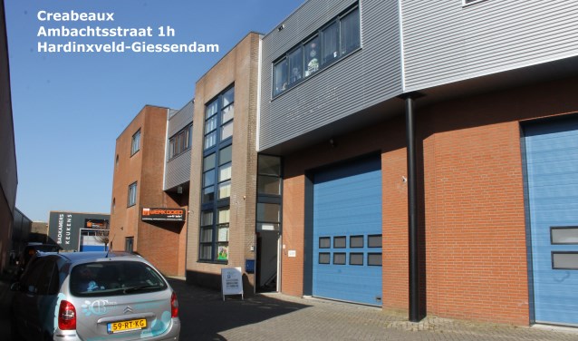 ambachtsstraat 1h met auto